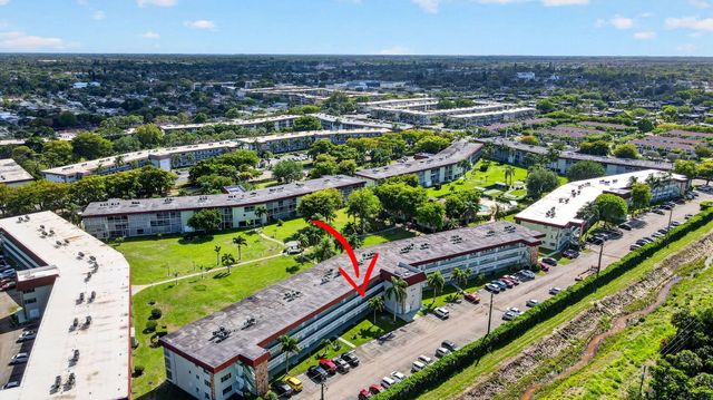 3300 Springdale Boulevard 208, Palm Springs, FL 33461