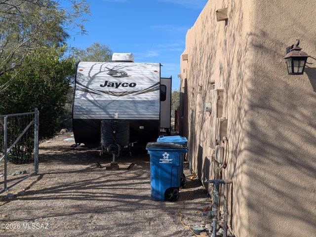 1021 N Darlene Drive, Vail, AZ 85641