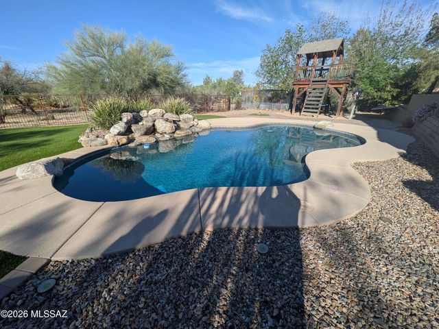 1021 N Darlene Drive, Vail, AZ 85641