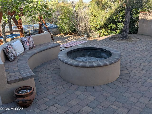1021 N Darlene Drive, Vail, AZ 85641