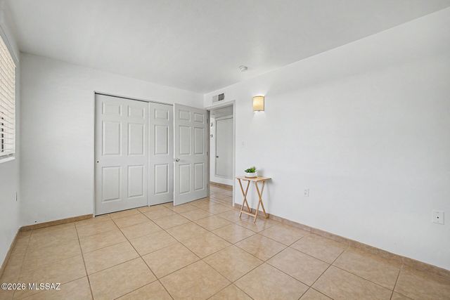 350 N Silverbell Rd Apt 86, Tucson, AZ 85745