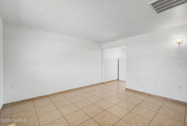350 N Silverbell Rd Apt 86, Tucson, AZ 85745