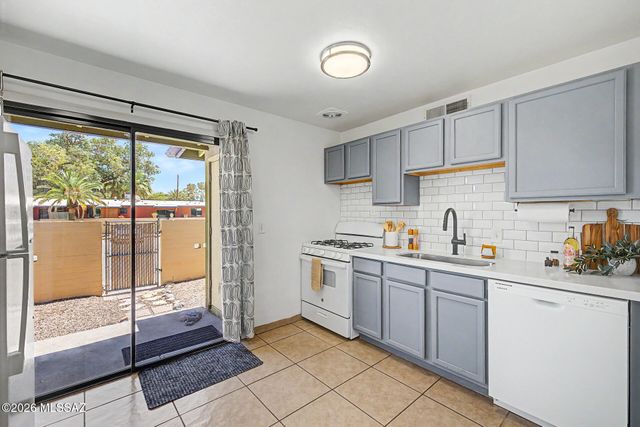 350 N Silverbell Rd Apt 86, Tucson, AZ 85745