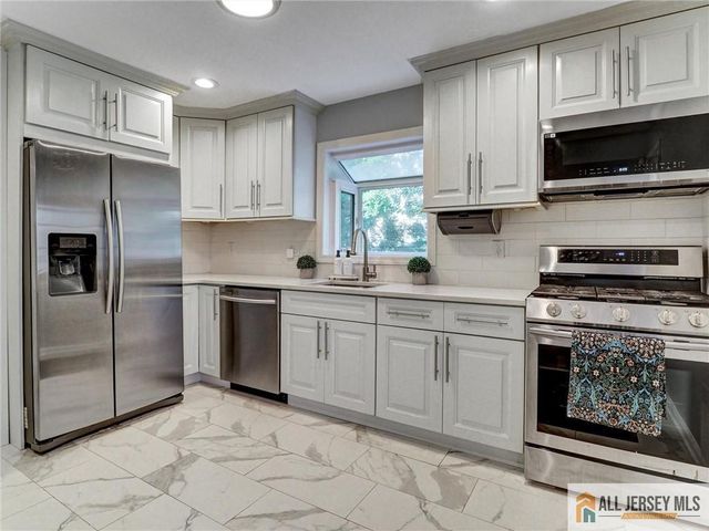 170 Prospect Avenue, Edison, NJ 08817