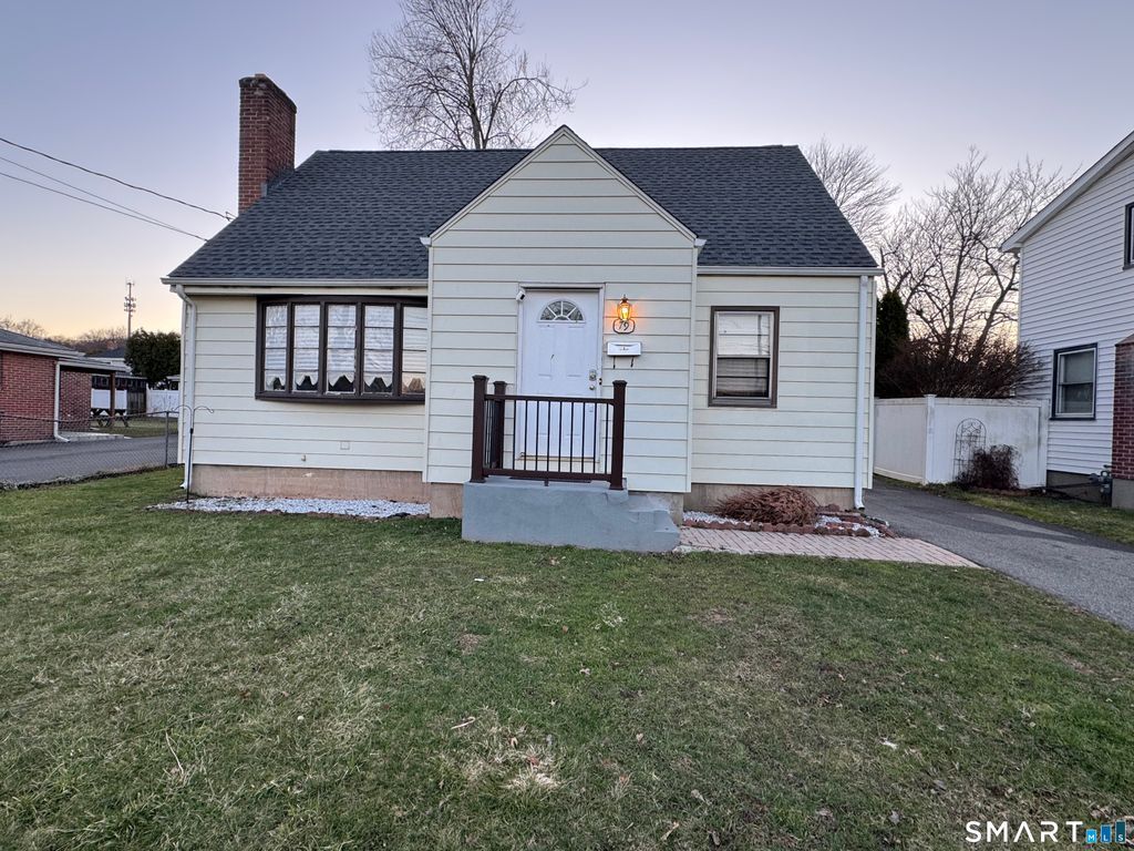 79 Goodwin Avenue, Wethersfield, CT 06109