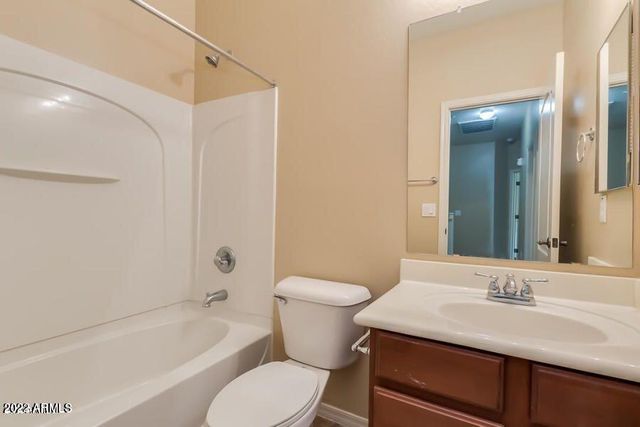 4750 E THUNDERHEART Trail 102, Gilbert, AZ 85297