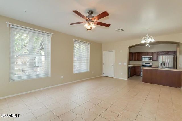 4750 E THUNDERHEART Trail 102, Gilbert, AZ 85297