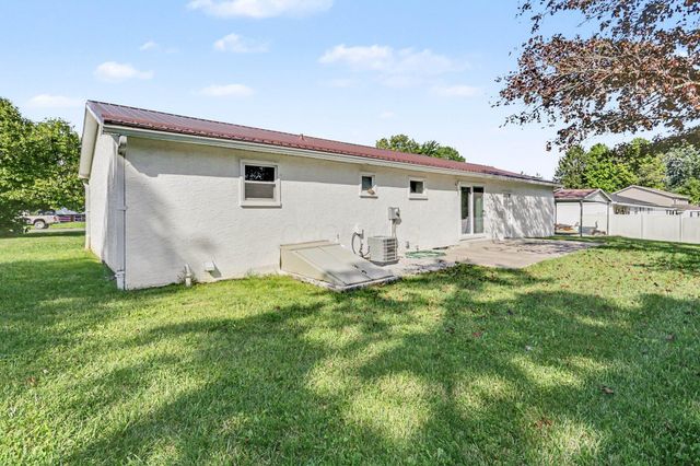 197 Helen Road SW, Pataskala, OH 43062