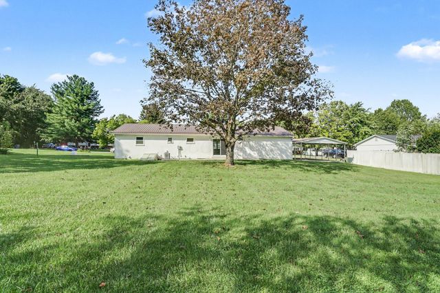 197 Helen Road SW, Pataskala, OH 43062