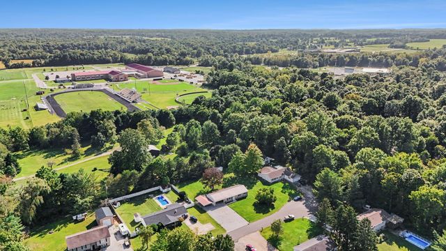197 Helen Road SW, Pataskala, OH 43062