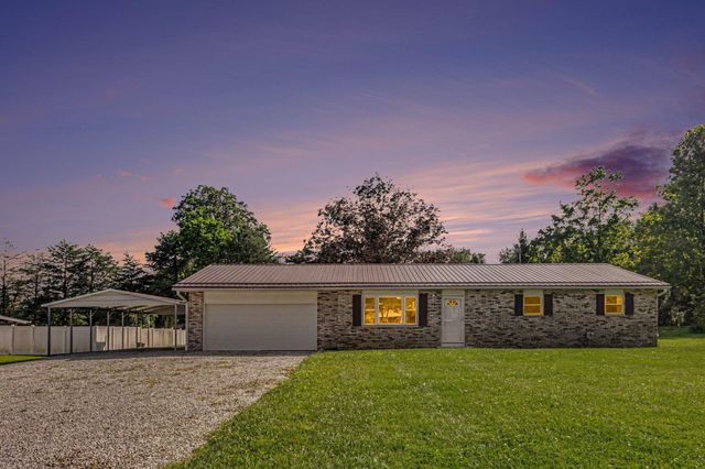 197 Helen Road SW, Pataskala, OH 43062