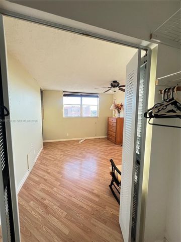 2851 Somerset Dr 417, Lauderdale Lakes, FL 33311