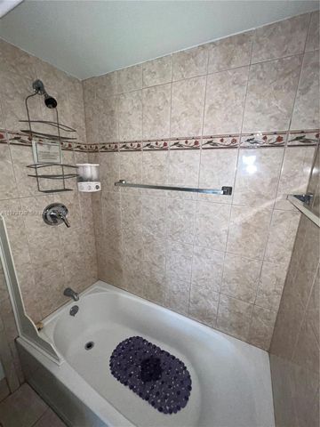 2851 Somerset Dr 417, Lauderdale Lakes, FL 33311