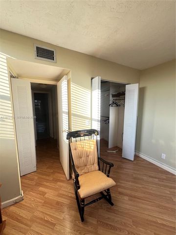 2851 Somerset Dr 417, Lauderdale Lakes, FL 33311