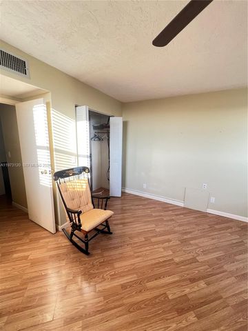 2851 Somerset Dr 417, Lauderdale Lakes, FL 33311