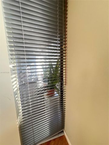 2851 Somerset Dr 417, Lauderdale Lakes, FL 33311