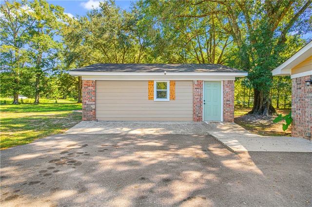 9049 Ponderosa Drive S, Semmes, AL 36575