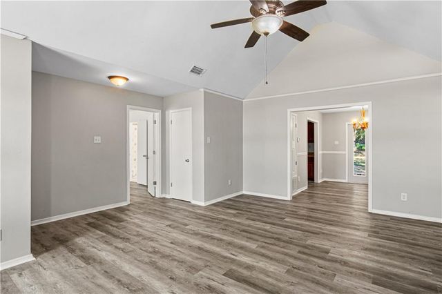 9049 Ponderosa Drive S, Semmes, AL 36575