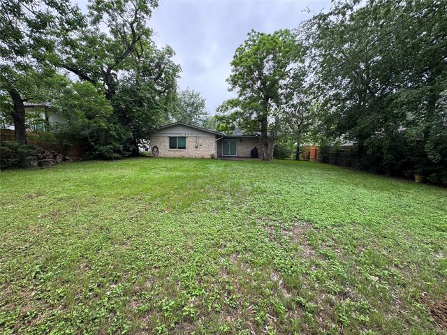 6001 Libyan DR, Austin, TX 78745