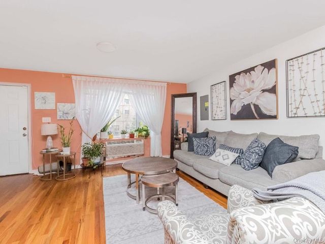 229A W Tremont Avenue, Bronx, NY 10453