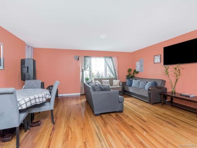 229A W Tremont Avenue, Bronx, NY 10453