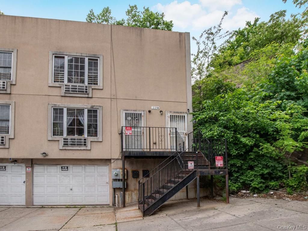 229A W Tremont Avenue, Bronx, NY 10453