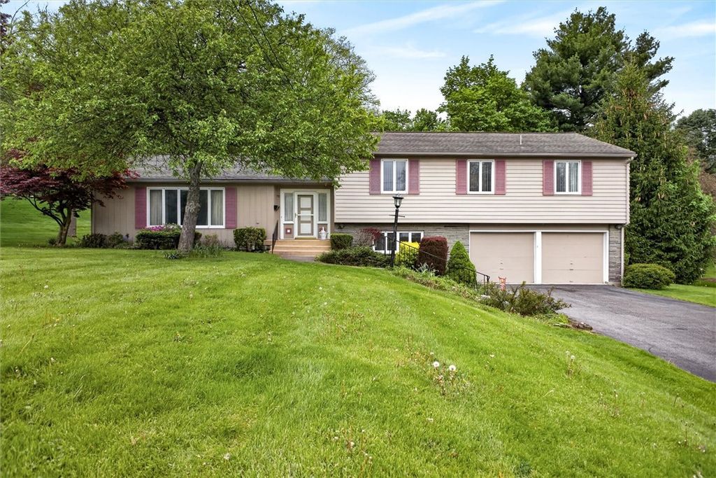 70 William Street, Phelps, NY 14532