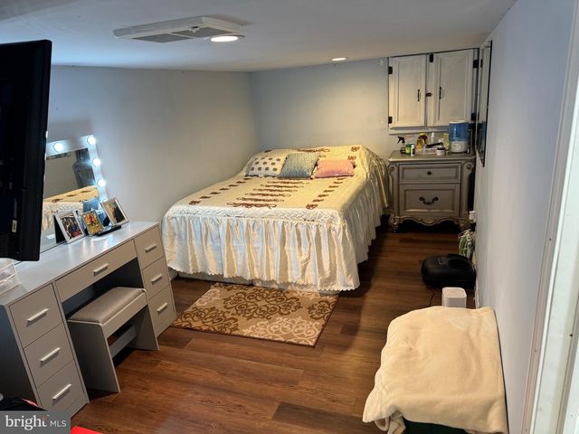 60 N YEWDALL ST, Philadelphia, PA 19139