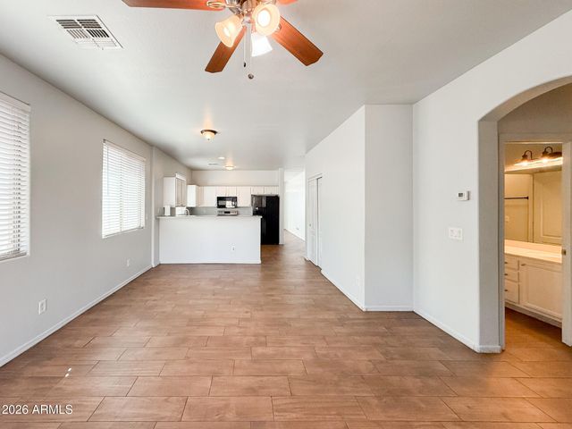 6919 S 37TH Glen, Phoenix, AZ 85041