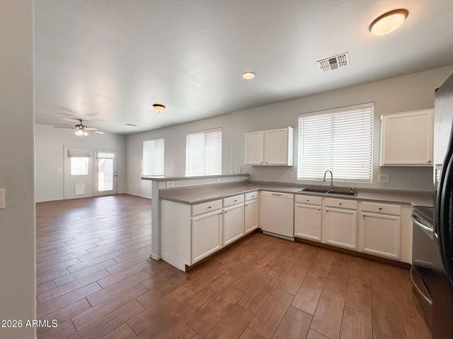 6919 S 37TH Glen, Phoenix, AZ 85041