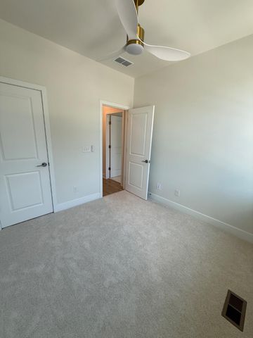 9715 GRANT AVE, Manassas, VA 20110