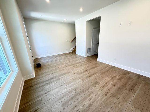 9715 GRANT AVE, Manassas, VA 20110