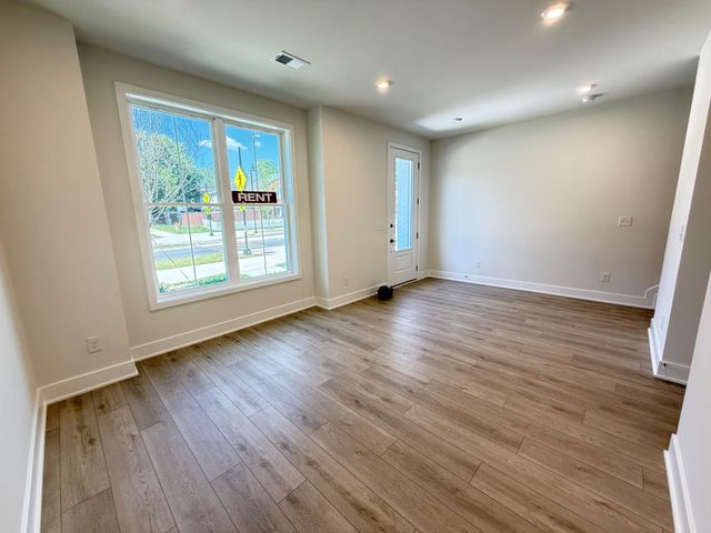 9715 GRANT AVE, Manassas, VA 20110