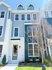 9715 GRANT AVE, Manassas, VA 20110