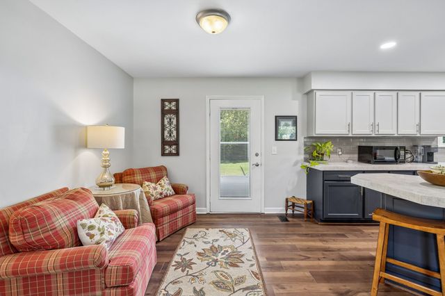 110 Donna Drive, Hendersonville, TN 37075
