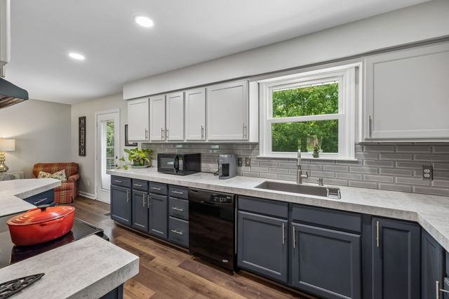 110 Donna Drive, Hendersonville, TN 37075