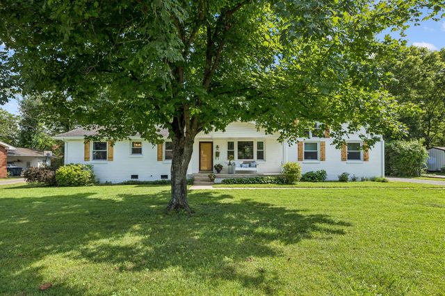 110 Donna Drive, Hendersonville, TN 37075