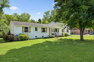 110 Donna Drive, Hendersonville, TN 37075