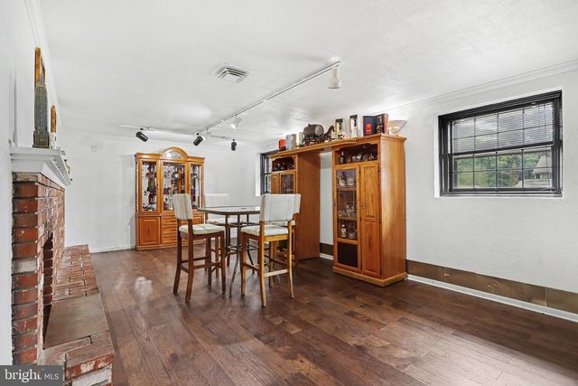 60 CONODOGUINET AVE, Camp Hill, PA 17011