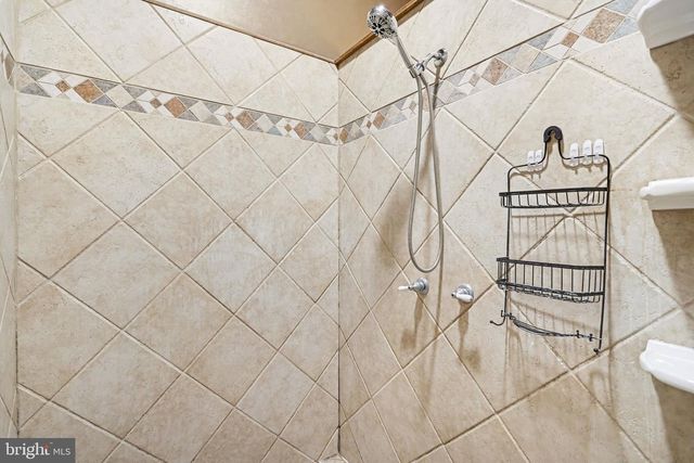 60 CONODOGUINET AVE, Camp Hill, PA 17011