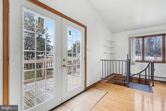 60 CONODOGUINET AVE, Camp Hill, PA 17011