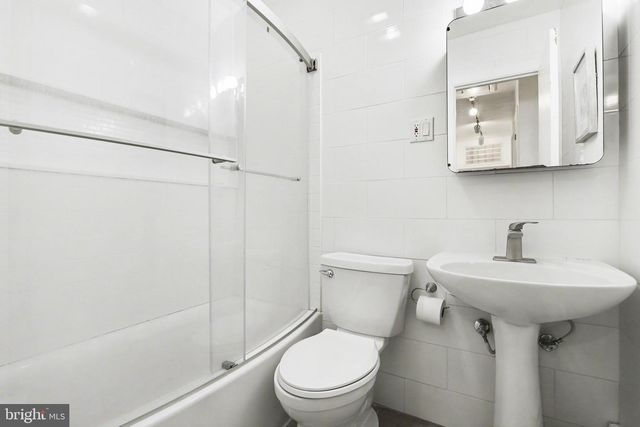 60 CONODOGUINET AVE, Camp Hill, PA 17011