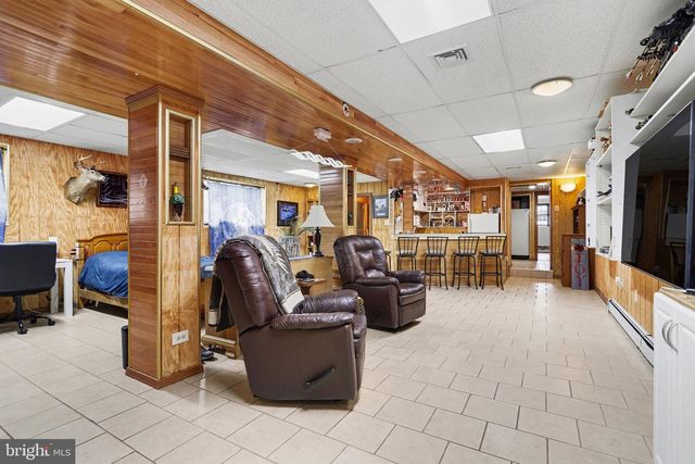 60 CONODOGUINET AVE, Camp Hill, PA 17011