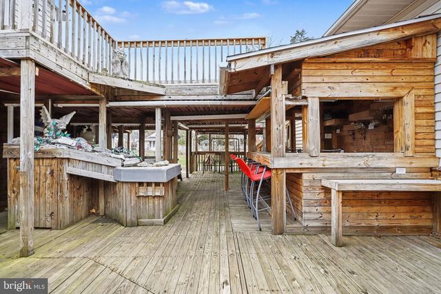 60 CONODOGUINET AVE, Camp Hill, PA 17011