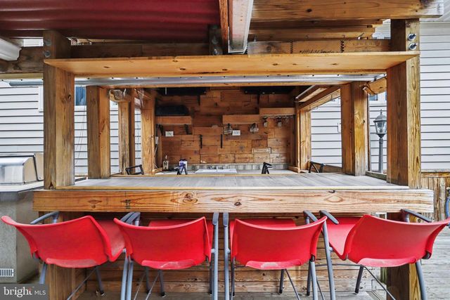 60 CONODOGUINET AVE, Camp Hill, PA 17011