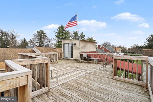 60 CONODOGUINET AVE, Camp Hill, PA 17011