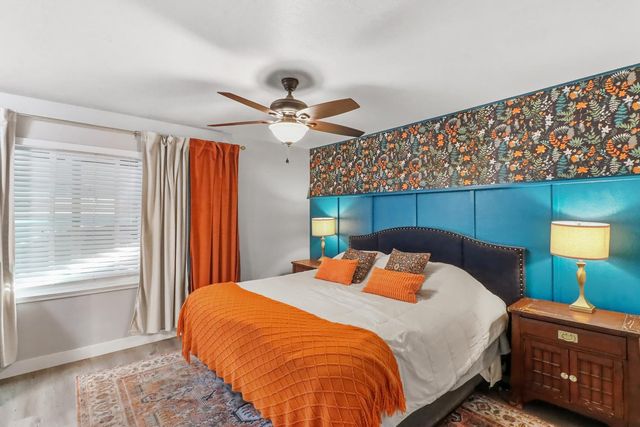 9147 La Riviera Dr, Sacramento, CA 95826