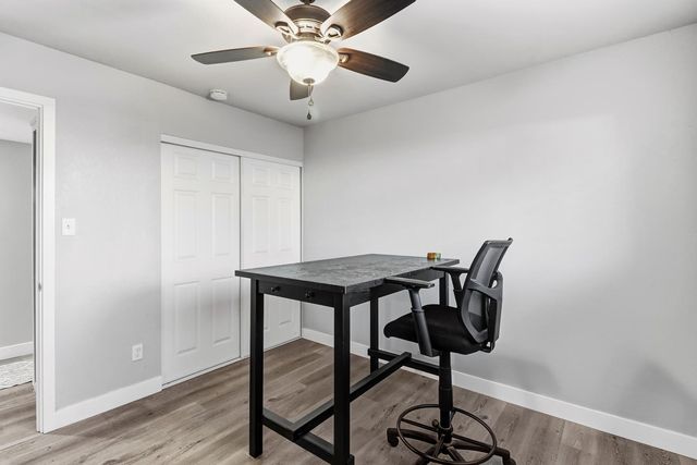 9147 La Riviera Dr, Sacramento, CA 95826