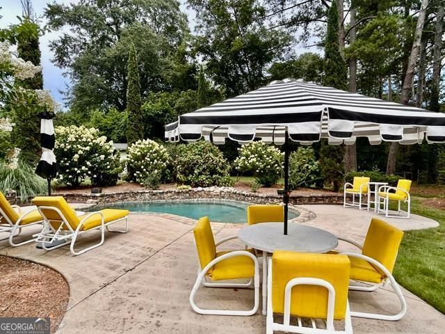 1116 Hilltop Drive, Griffin, GA 30224