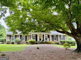 1116 Hilltop Drive, Griffin, GA 30224